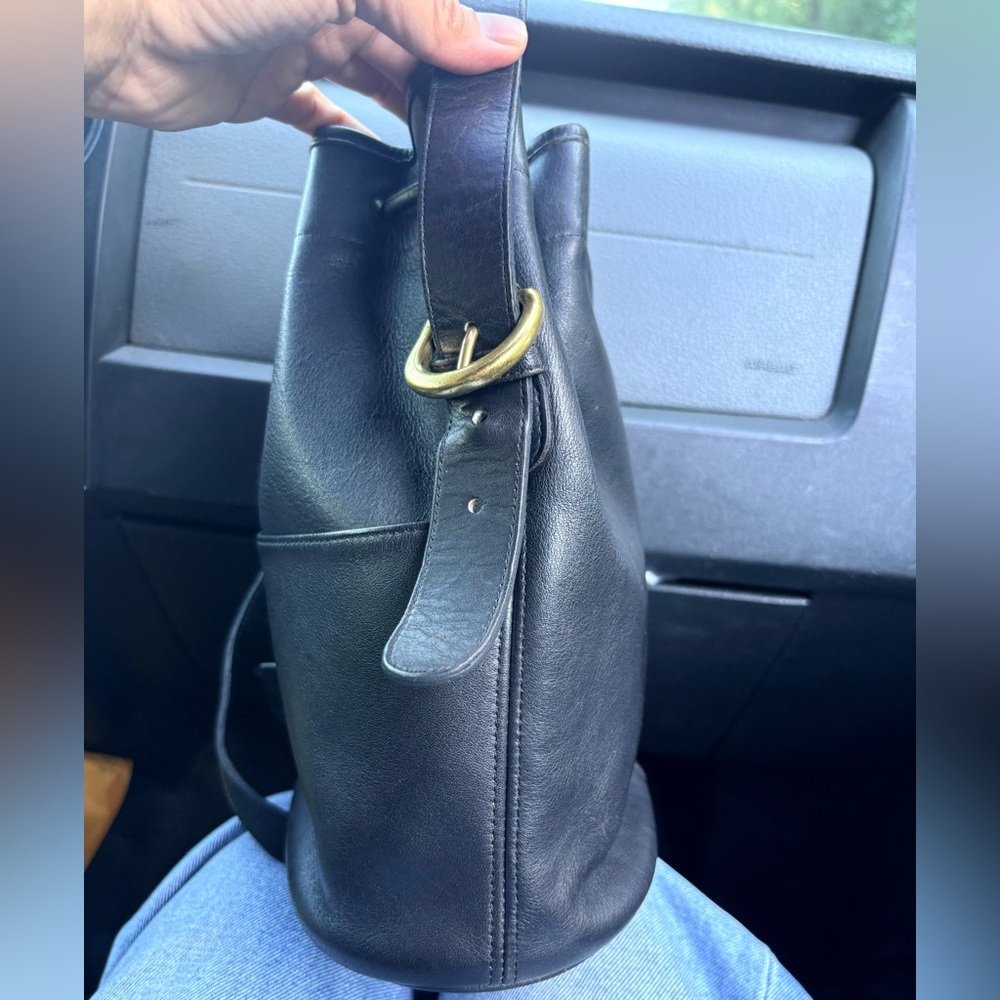 Vintage Coach 90’s Thompson Black Leather Drawstring Bucket Bag 4151 - Picture 4 of 13